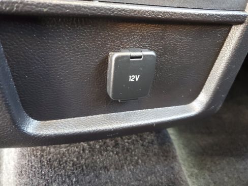 Used 2018 Ford Edge SEL FWD image 26