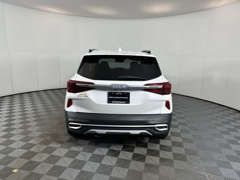 Certified 2023 Kia Seltos SX w/ SX Sunroof Package image 9