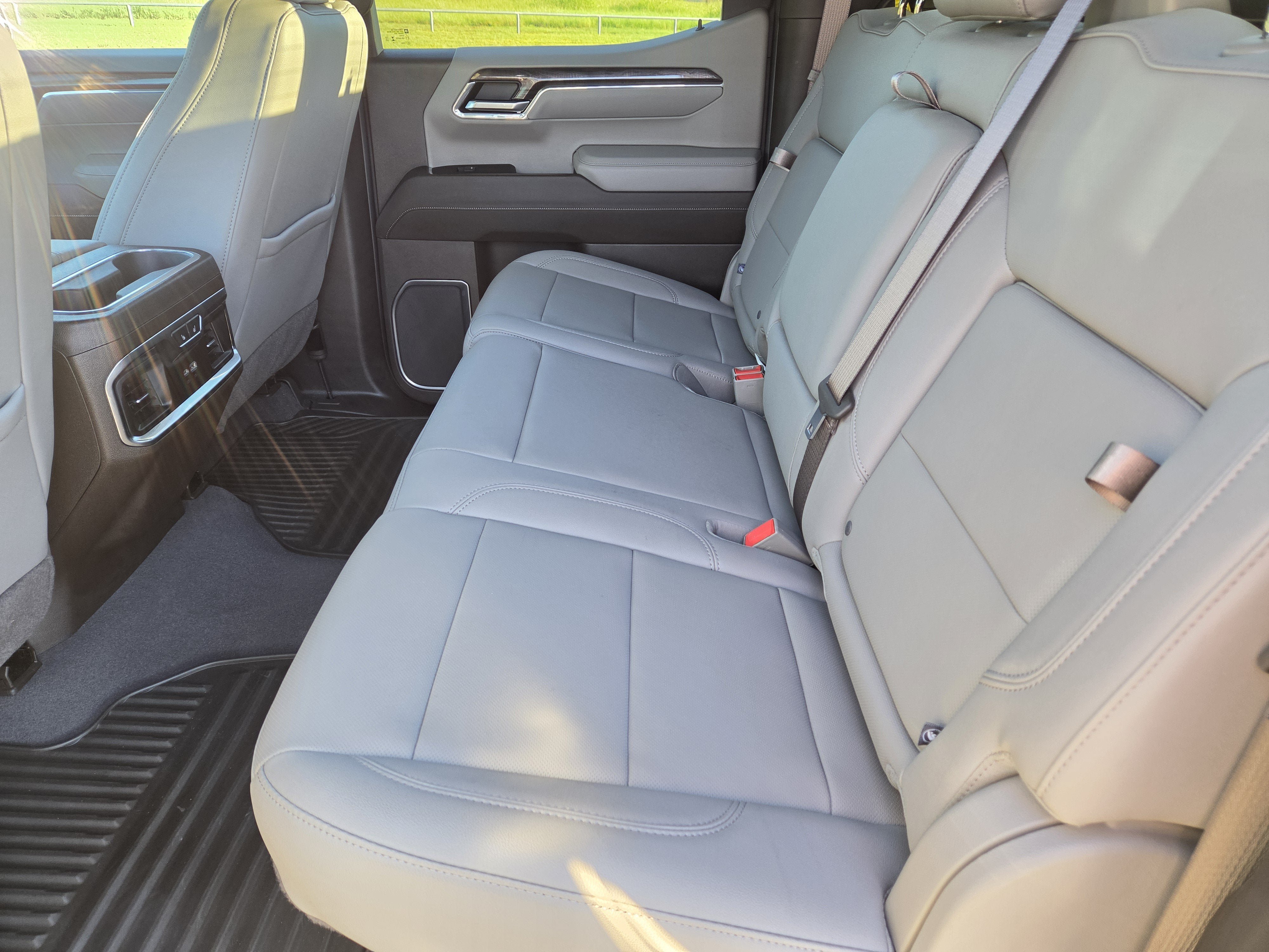 Used 2024 Chevrolet Silverado 1500 LTZ w/ LTZ Premium Texas Edition AWD/4WD image 32