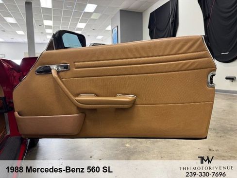 Used 1988 Mercedes-Benz 560 SL image 32