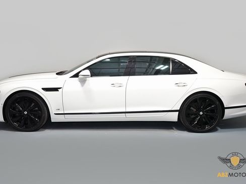 Used 2021 Bentley Flying Spur V8 image 5