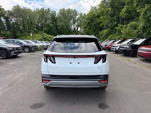 Certified 2025 Hyundai Tucson SEL AWD/4WD image 4