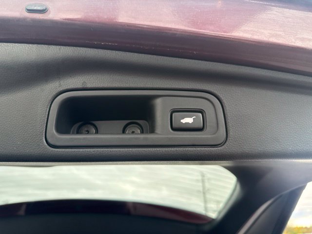 Used 2018 Honda Pilot Touring image 37