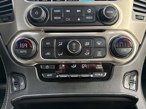 Used 2019 GMC Yukon XL Denali w/ Denali Ultimate Package image 29