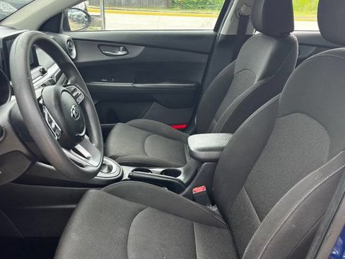 Used 2020 Kia Forte LXS FWD image 9