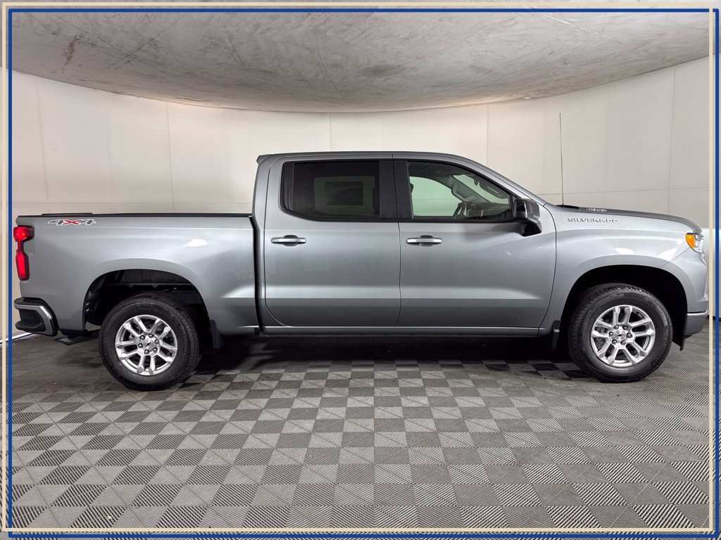 New 2026 Chevrolet Silverado 1500 RST AWD/4WD image 5