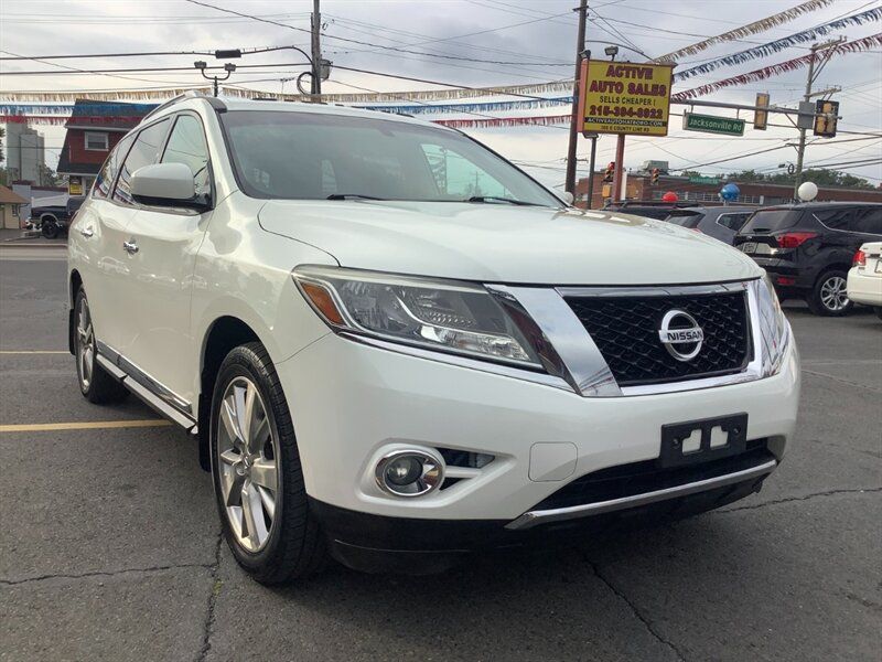 Used 2016 Nissan Pathfinder Platinum AWD/4WD image 1