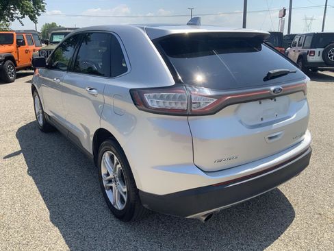Used 2017 Ford Edge Titanium w/ Equipment Group 301A AWD/4WD image 9