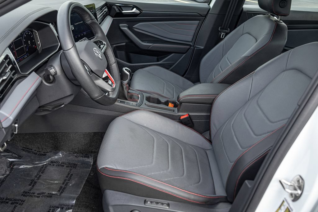 Certified 2025 Volkswagen Jetta GLI Autobahn FWD image 13
