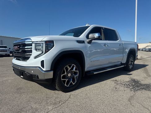 New 2026 GMC Sierra 1500 SLT w/ SLT Premium Plus Package AWD/4WD image 2