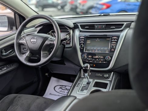 Used 2019 Nissan Murano SV w/ Premium Package image 15