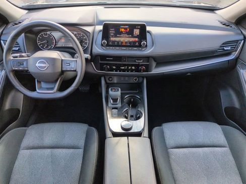 Used 2025 Nissan Rogue SV image 26