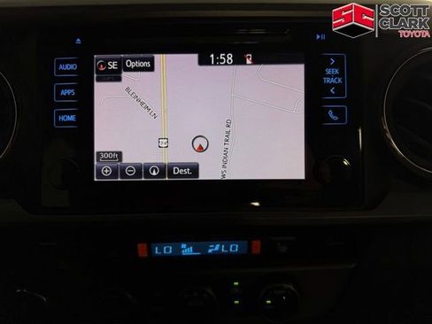 Used 2016 Toyota Tacoma TRD Sport image 19