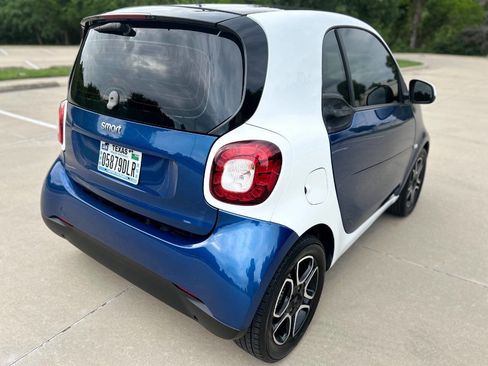 Used 2017 smart fortwo electric drive RWD image 6
