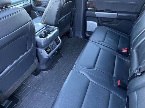 Used 2021 Ford F150 Lariat w/ Equipment Group 502A High image 13