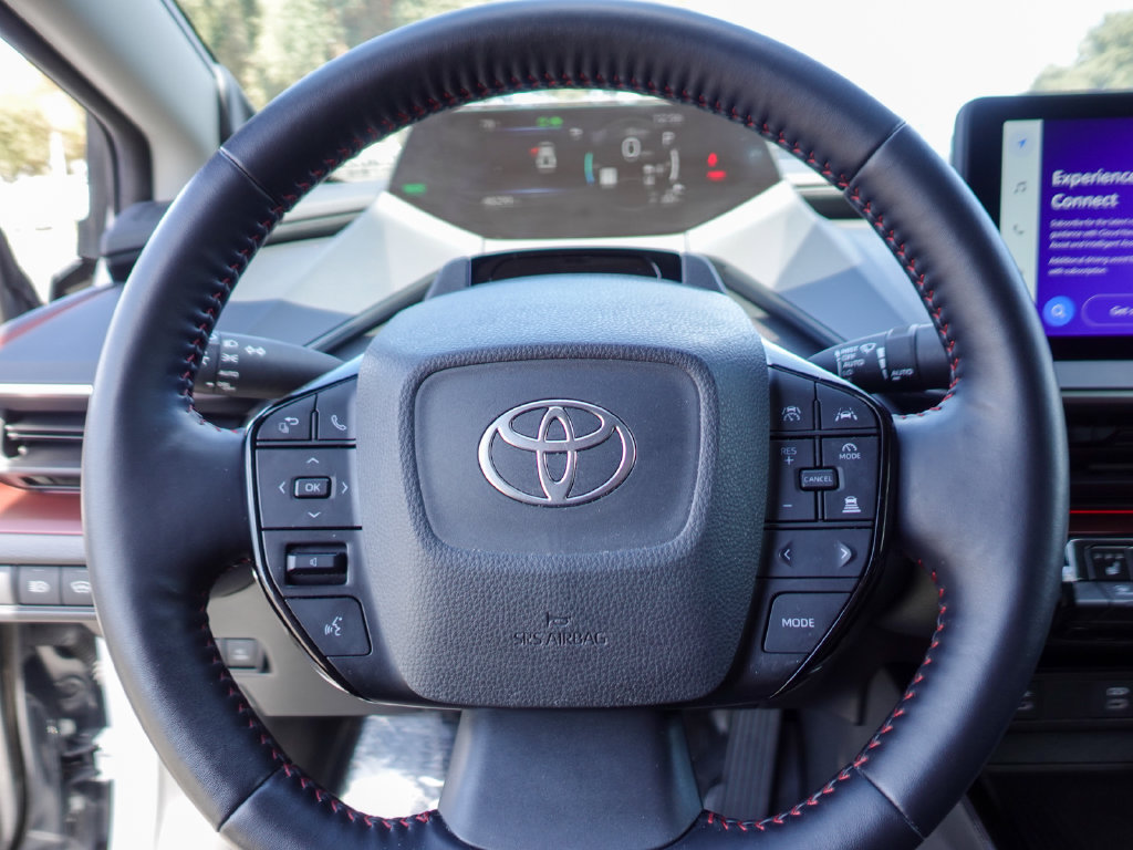 Used 2024 Toyota Prius Prime Premium w/ Advanced Technology Package FWD image 10