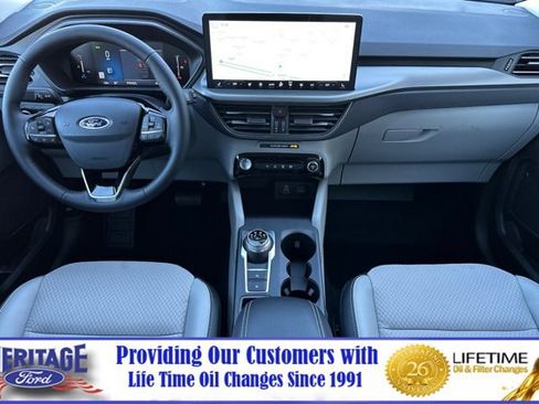 New 2025 Ford Escape SE image 10