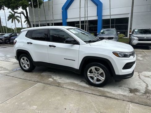 Used 2023 Jeep Compass Sport AWD/4WD image 39