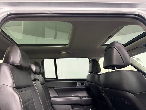 Used 2024 Hyundai Santa Fe Limited AWD/4WD image 24