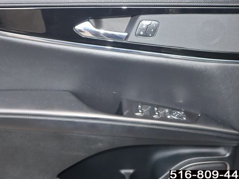 Used 2022 Lincoln Nautilus Reserve image 16