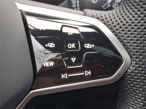 Used 2024 Volkswagen Tiguan SE R-Line image 22