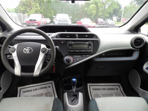 Used 2012 Toyota Prius C Two FWD image 10