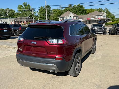 Used 2019 Jeep Cherokee Limited AWD/4WD image 6