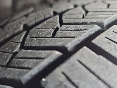 Used 2022 Tesla Model S image 7