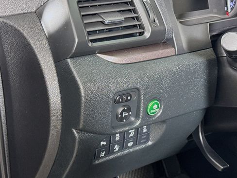 Used 2023 Honda Ridgeline RTL-E image 12