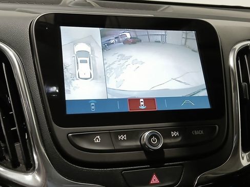 Used 2018 Chevrolet Equinox Premier image 27