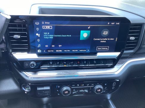 Used 2024 Chevrolet Silverado 2500 LTZ w/ LTZ Plus Package image 18