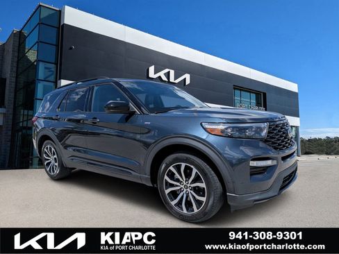 Used 2024 Ford Explorer ST-Line w/ Class IV Trailer Tow Package RWD image 1