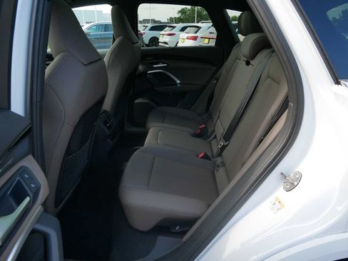 Used 2025 Audi Q5 Premium Plus w/ Premium Plus AWD/4WD image 9
