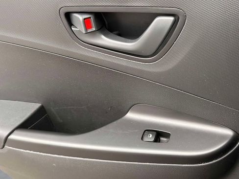 Used 2023 Hyundai Kona SEL image 22