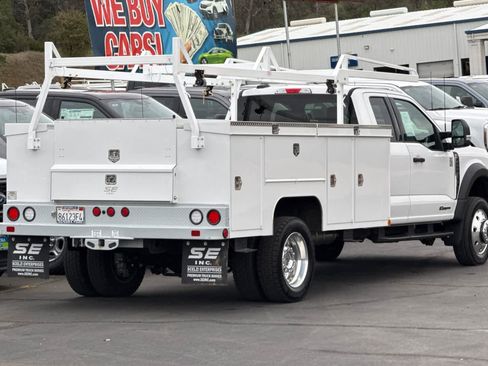 Used 2025 Ford F550 4x4 SuperCab Super Duty w/ XLT Value Package image 4