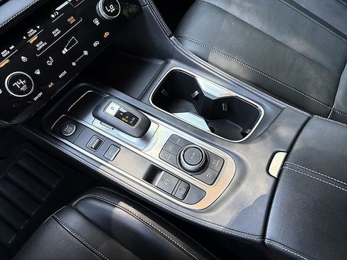Certified 2025 INFINITI QX60 Pure AWD/4WD image 17