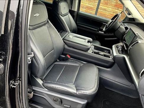 Certified 2025 Ford Expedition Max Platinum AWD/4WD image 5