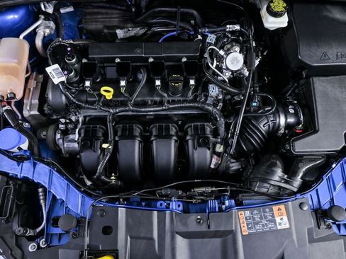 Used 2018 Ford Focus Titanium image 32