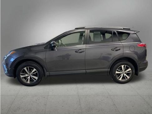 Used 2018 Toyota RAV4 XLE w/ Plus Extra Value Package AWD/4WD image 2