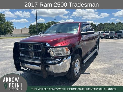 Used 2017 RAM 2500 Tradesman w/ Chrome Appearance Group AWD/4WD image 7