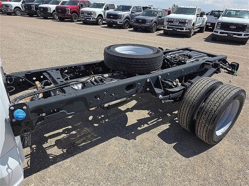 New 2024 Ford F550 4x4 Regular Cab Super Duty w/ XL Chrome Package image 11