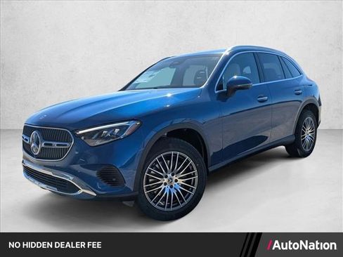 Used 2026 Mercedes-Benz GLC 300 image 1