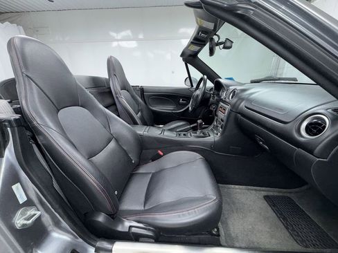 Used 2004 MAZDA MX-5 Miata MAZDASPEED w/ Grand Touring Pkg RWD image 5