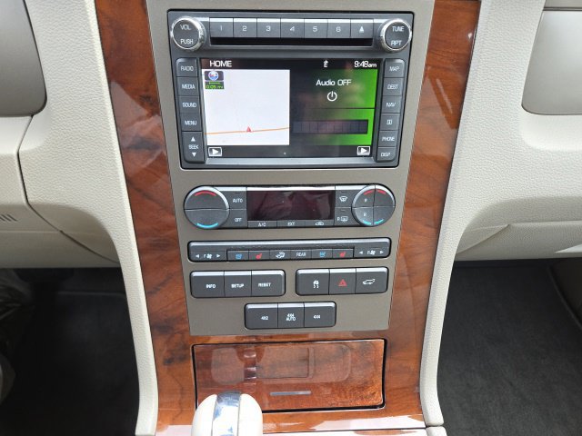 Used 2011 Lincoln Navigator 4WD image 28