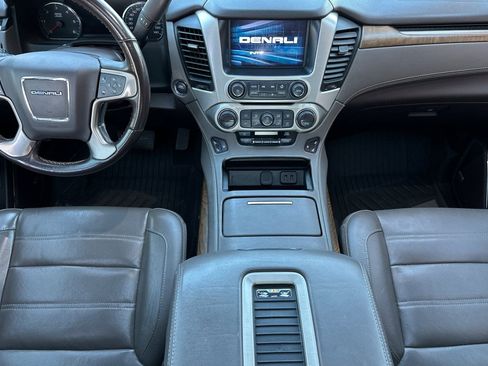 Used 2020 GMC Yukon Denali w/ Open Road Package image 14