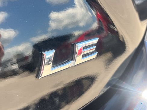 Used 2025 Toyota Camry LE FWD image 11