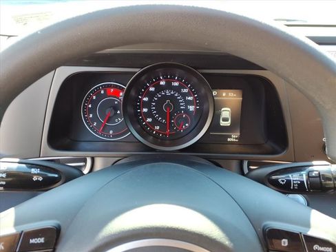 Used 2023 Hyundai Elantra SEL image 17