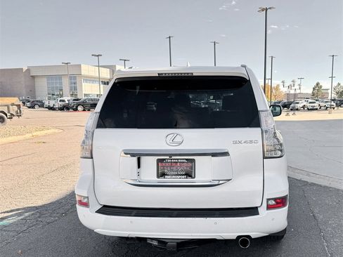 Used 2017 Lexus GX 460 image 8
