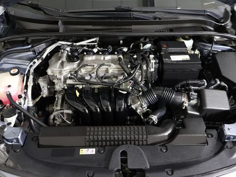 Used 2020 Toyota Corolla LE FWD image 17