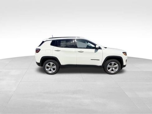 Used 2021 Jeep Compass Latitude AWD/4WD image 5